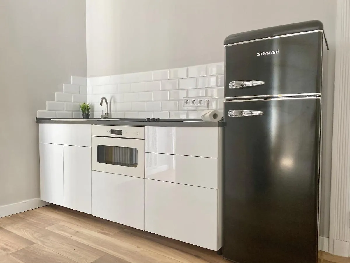 Standard Apartment By Hi5 - 2 Bedroom Suite In The Center Budapeszt