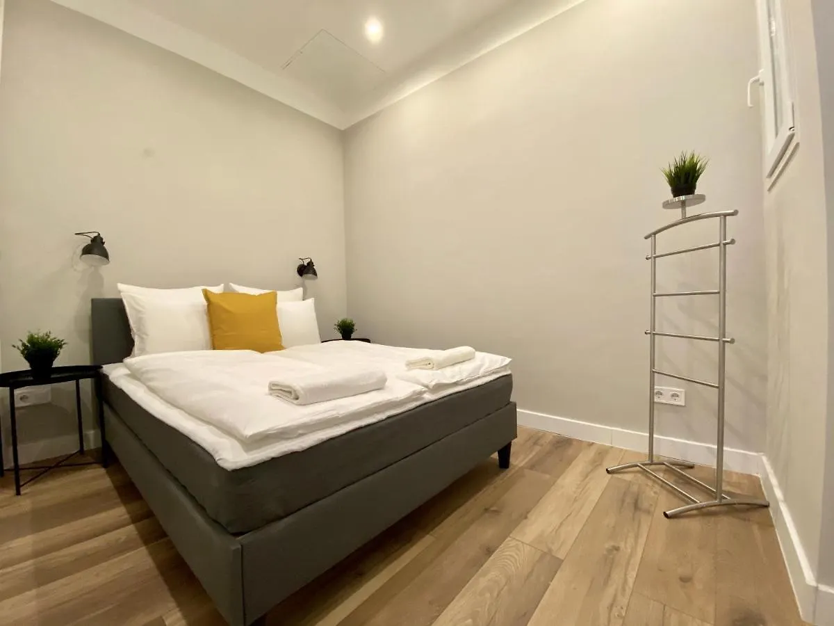 Standard Apartment By Hi5 - 2 Bedroom Suite In The Center Budapeszt